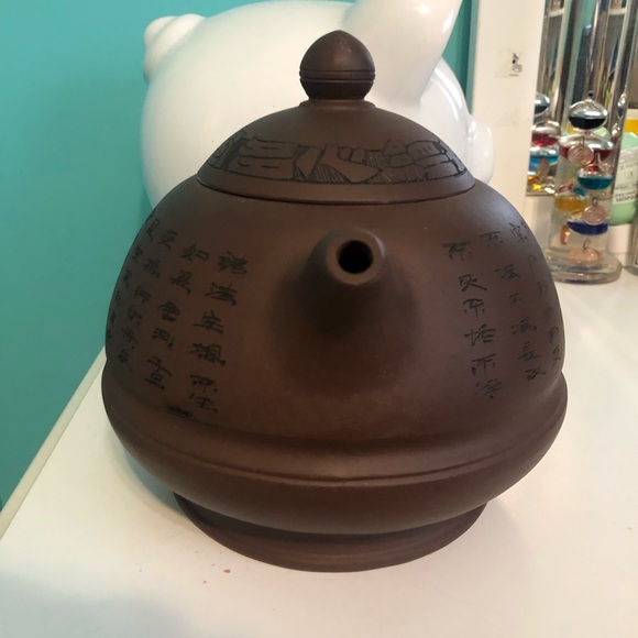 Authentic RARE Yixing  Purple sand teapot - Picture 3 of 5